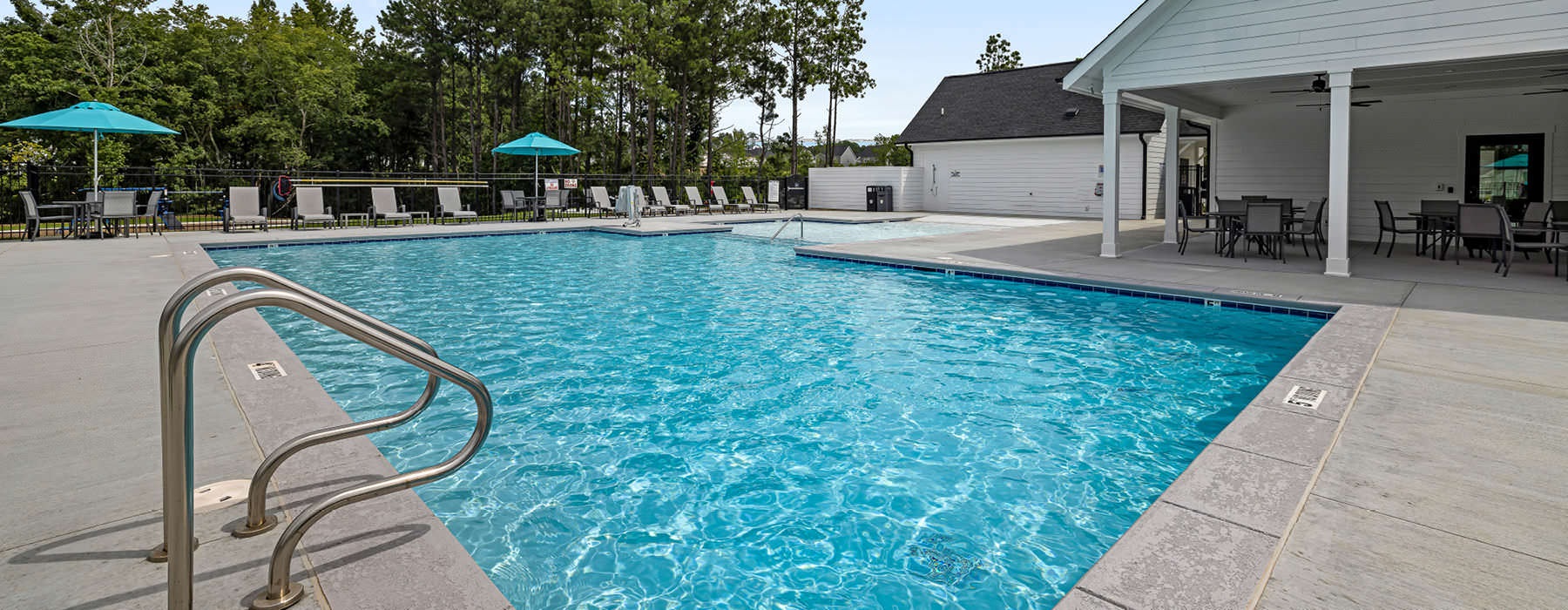 outdoor swimming pool